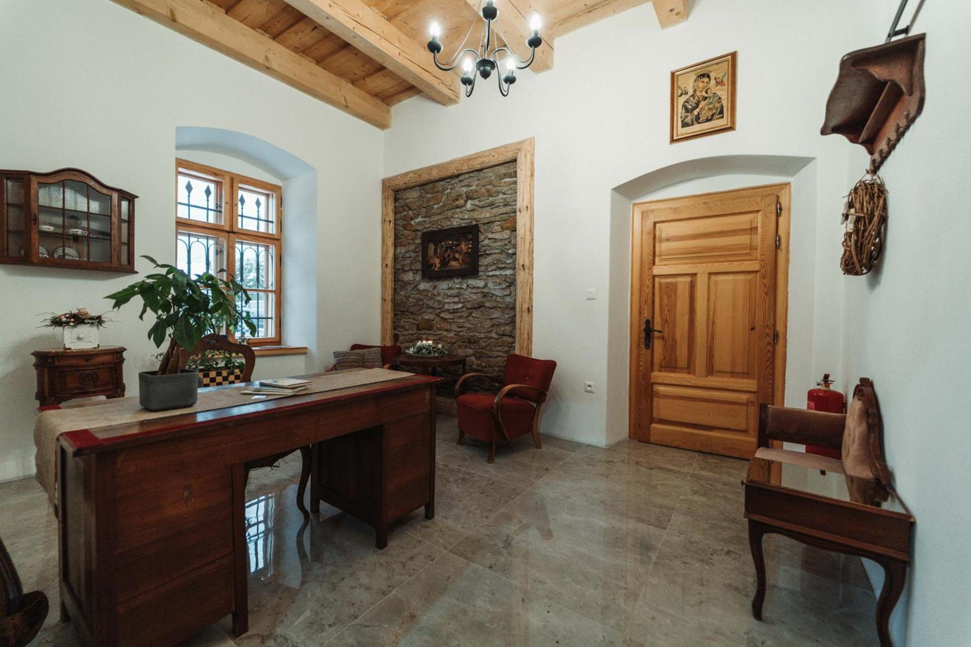 Cakyho Kuria - Mezonetovy Apartman S Krbom A Saunami Smižany Екстериор снимка